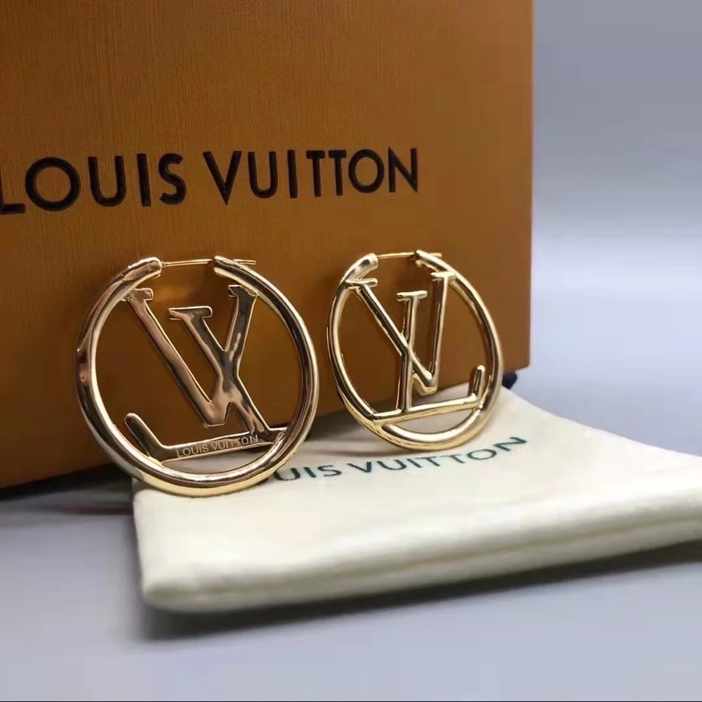 4cm Replica V inspired hoops.